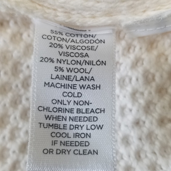 LOFT Ann Taylor Knit Sweater. Sleeve & Hemline Slits. Crew Neck. Size M. EUC. - Picture 6 of 6